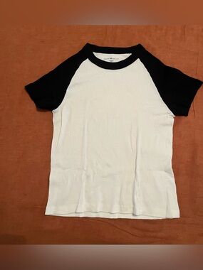 Brandy Melville Black & White Ribbed Crop Tee
